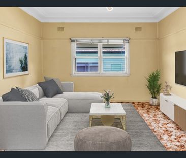 Family Home in a Convenient Location! - Photo 1