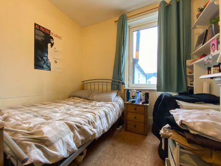 Mackintosh Place, Roath - Photo 2