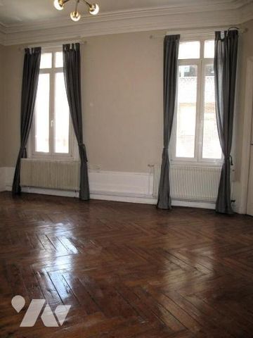 Location Appartement à Rouen (Rive Gauche) - Photo 2