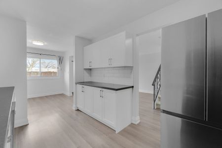 For Lease - 1140 Tavistock Drive Unit# 5, Burlington, Ontario - Photo 3