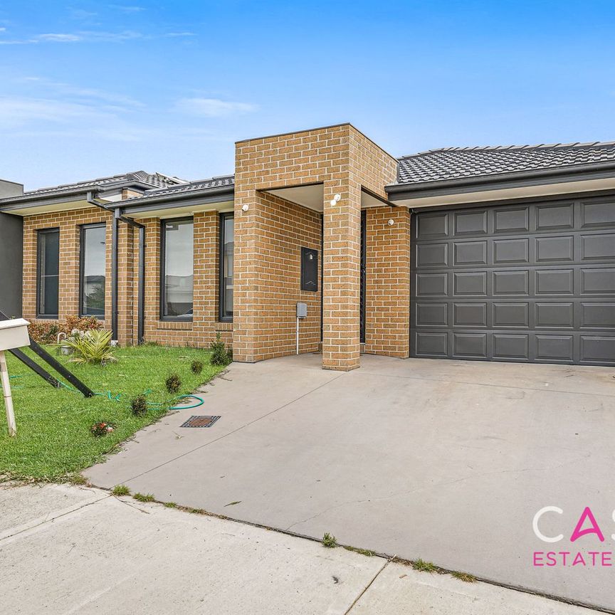 9 Dalziell Crescent, Cranbourne North - Photo 1