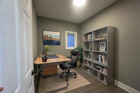 For Lease - 32 Earlscourt Avenue, Toronto, Ontario - Photo 4