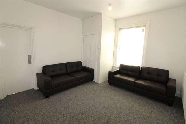 Hill Lane, Southampton, SO15 - Photo 1