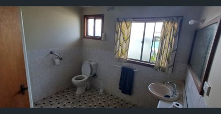 Charming 3-Bedroom Home in a Quiet Location - Photo 5