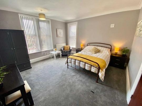 1 bedroom in a house share to rent - Photo 1