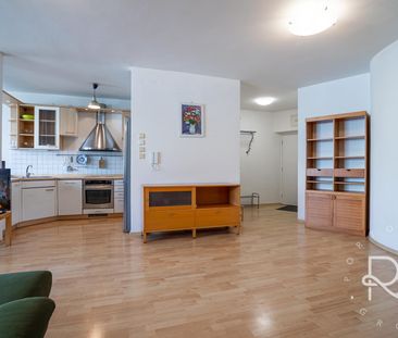 3-izbový byt s loggiou a parkovaním – Slávičie údolie, Bratislava-S... - Photo 1