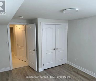 LOWER 2 BARKER COURT - Photo 1