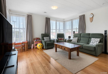 MT WELLINGTON, 3 BEDROOMS - Photo 2