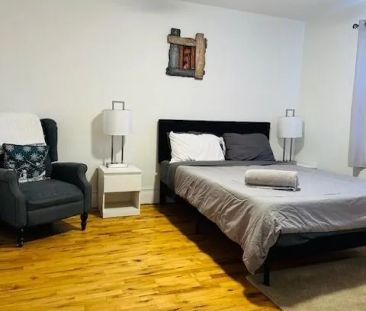 611 ST FELIX STREET - Photo 3