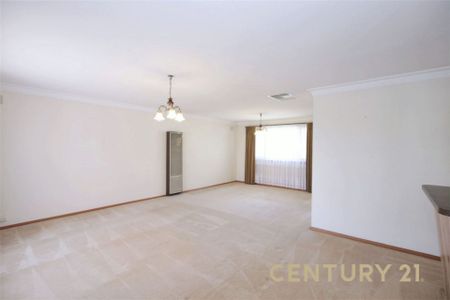 Spacious Living in Great Location&excl; - Photo 2