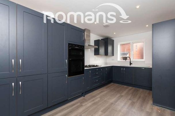 Saddle Row, Blackwater, Camberley, GU17 - Photo 1