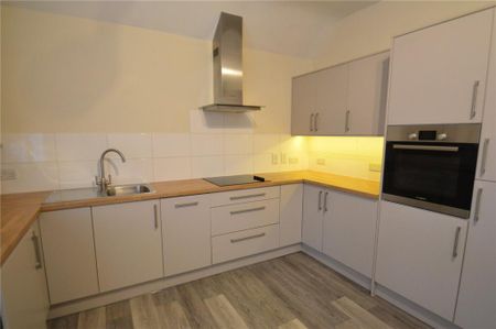 2 bedroom apartment to rent - Photo 4