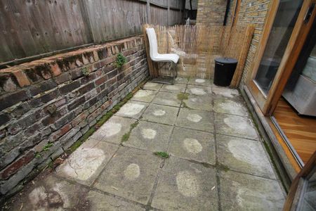 Studio to rent - Photo 5