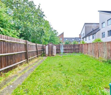 6 bedroom semi-detached house to rent - Photo 5