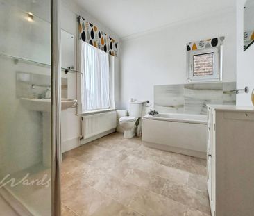 3 bedroom semi-detached house to rent - Photo 3