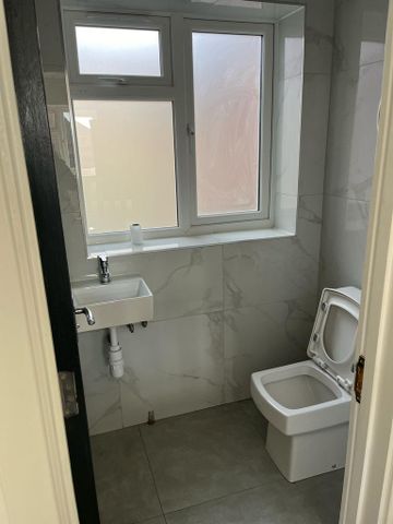 1 bedroom in a house share to rent - Photo 5