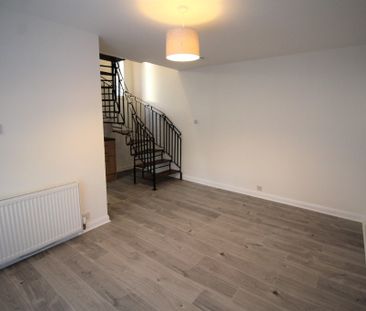 1 Bed End Terrace, Langlea Avenue, G72 - Photo 1