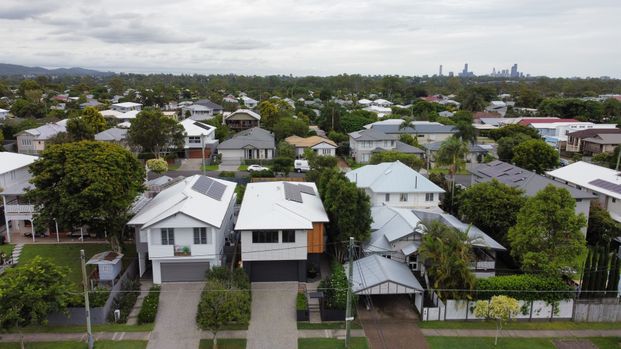 236 Long Street East, Graceville QLD 4075 - House For Rent - $1,450 | Domain - Photo 1