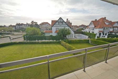 Ruim zuidgericht villaappt met 3 slaapkamers in hartje Zoute - Photo 5