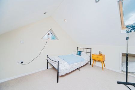 Liquid error: internal, Cardiff - Photo 4