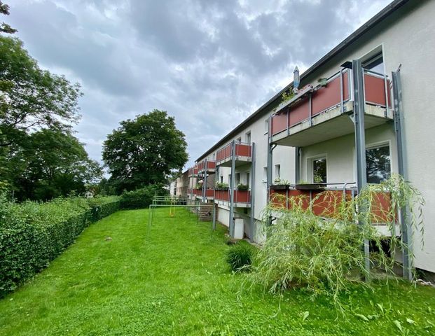 Mit Balkon! Schöne Wohnung für Paare in ruhiger Lage - Foto 1