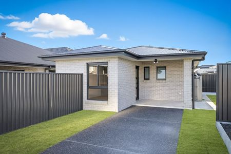 Home For Rent - Photo 5