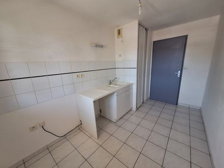 Location Appartement 3 pièces 61m² COGNAC 16100 - Photo 3