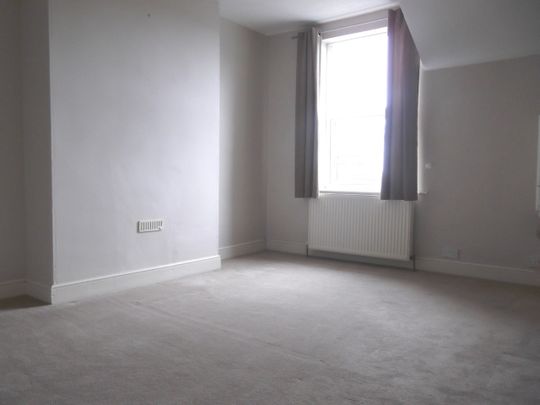 1 Bed Flat, Waldeck Road, NG5 - Photo 1