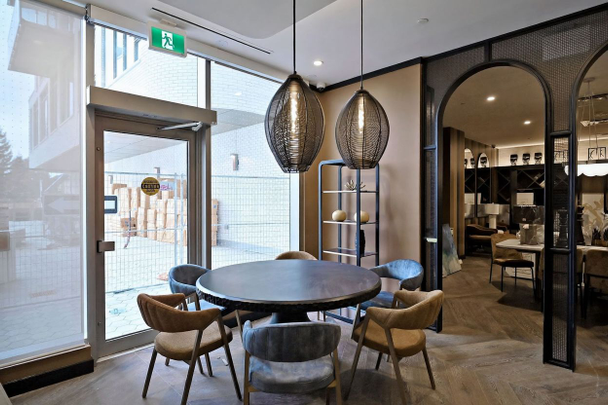 For Lease - 689 The Queensway N/A Unit# 213, Toronto, Ontario - Photo 1