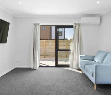 2 bedroom townhouse - Photo 1