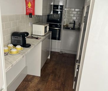 1 bedroom house of multiple occupation to rent - Photo 6