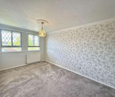 Maisie Webster Close, Stanwell, Staines-upon-thames, TW19 - Photo 4