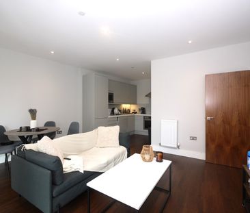 1 Bed Flat, Morello House, E14 - Photo 1