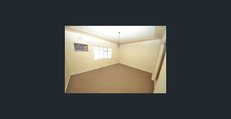 FULL BRICK HOUSE - Photo 5