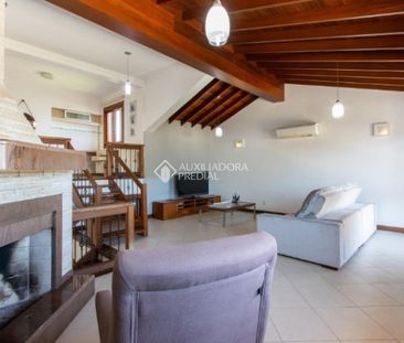 Casa com 3 quartos e 229m² para alugar em Tristeza, Porto Alegre. - Foto 3