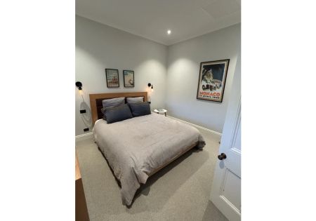 Two bedrooms plus media room in a prime Newtown location - Photo 5