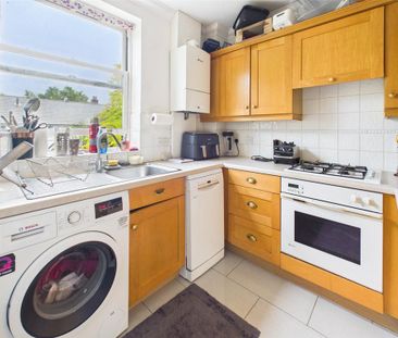 2 bedroom apartment to rent - Photo 3