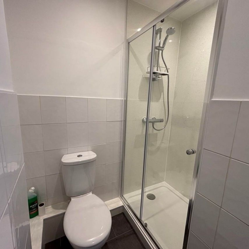 North Worle, Weston-super-Mare, North Somerset - Photo 1