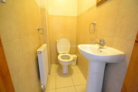 4 bedroom terraced house to rent - Photo 2