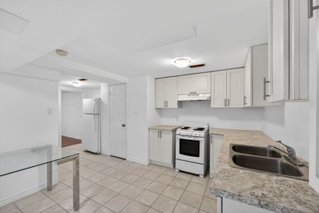 For Lease - 8 Newton Street Unit# Lower Unit, Barrie, Ontario - Photo 4