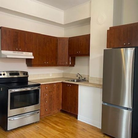 5 1/2 à louer prêt du métro Préfontaine - Photo 4