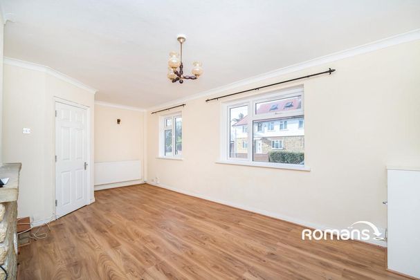 3 bedroom semi-detached house to rent - Photo 1