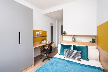 1 bedroom in a flat share to rent - Photo 4