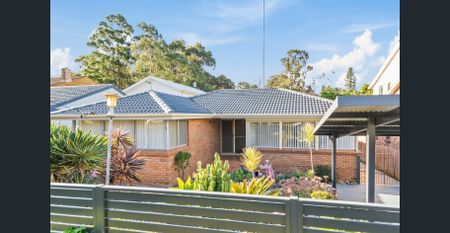Spacious Family Home - Photo 3