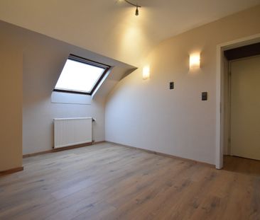 Verzorgd en opgefrist appartement met 2 slaapkamers en terrasje. - Foto 3