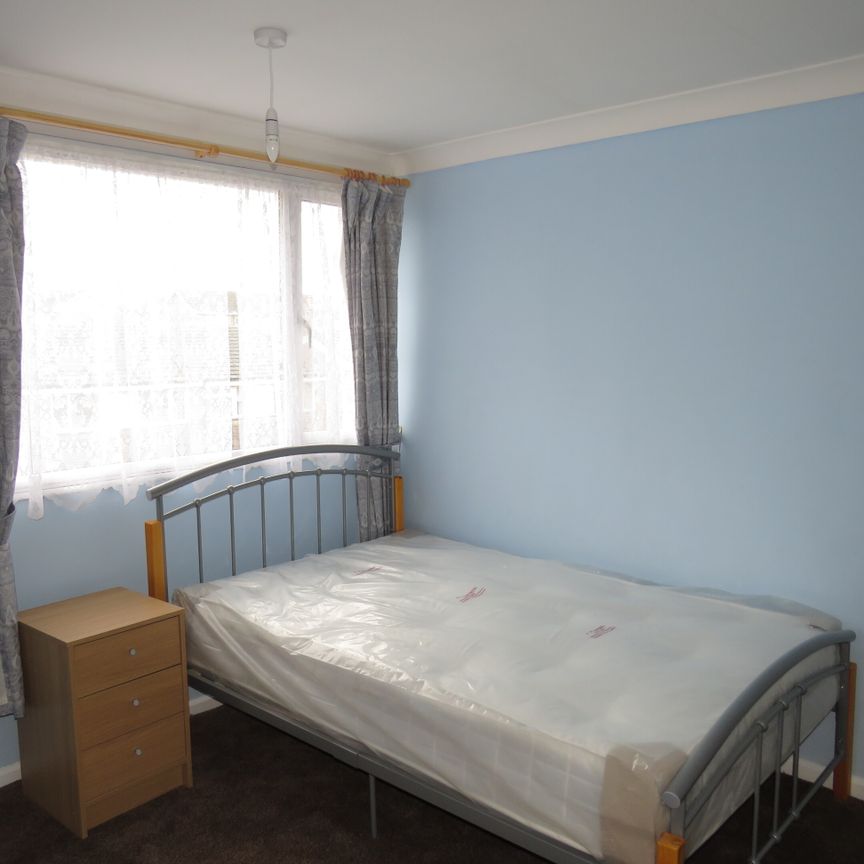 Bowood Crescent, Birmingham, B31 - Photo 1