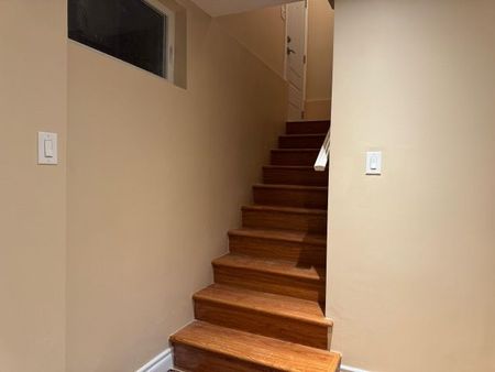 For Lease - 5 Scarboro Avenue Unit# Lower, Toronto, Ontario - Photo 2