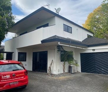 This well‑presented home at 396C River Road offers comfort, space, ... - Photo 5