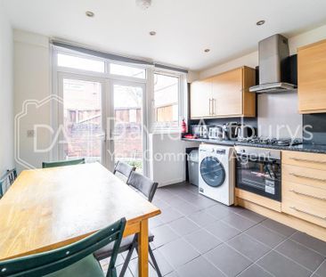 4 bedroom apartment to rent - Photo 6