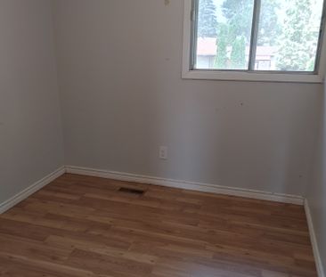2819 7th Ave East - Photo 4